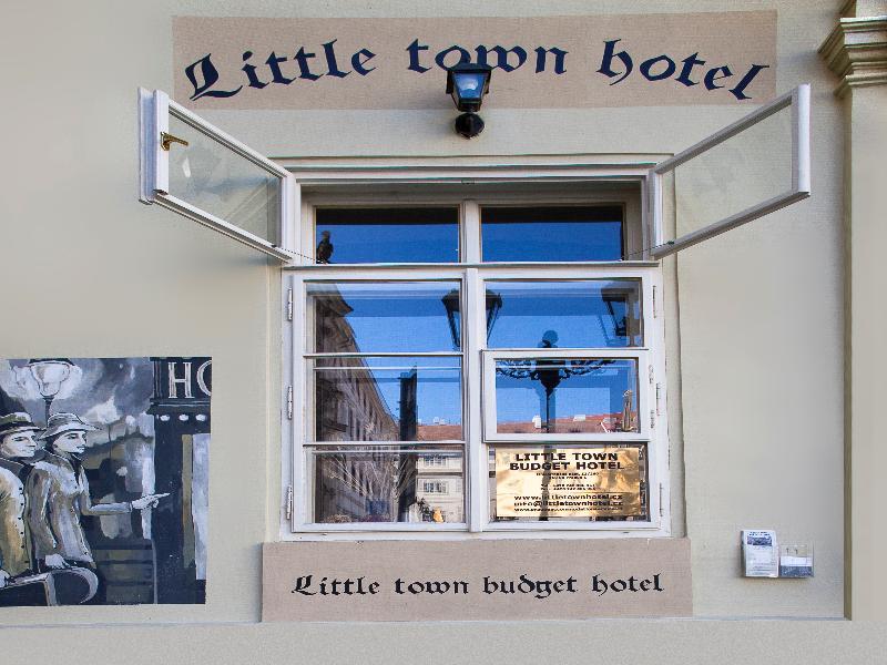 Little Town Budget Hotel Praga Exterior foto